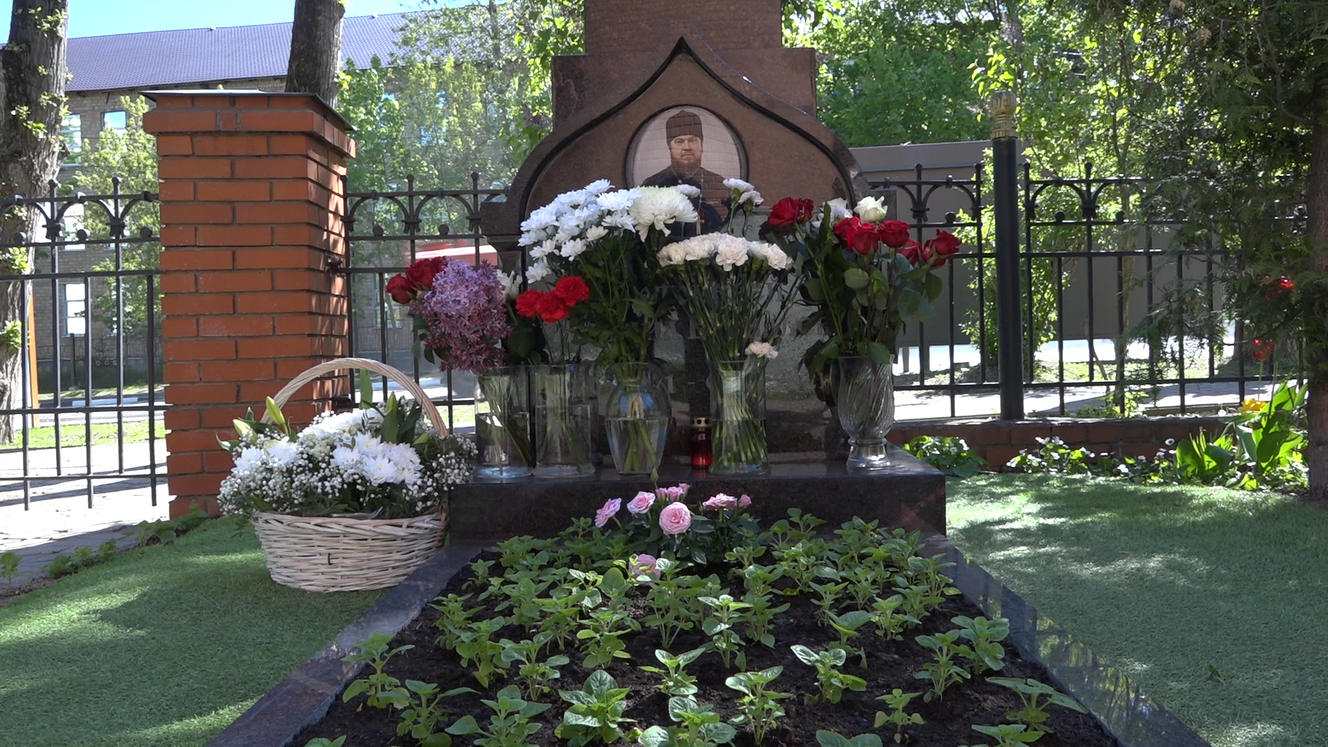 десантный батюшка, протоиерей михаил васильев, Храм РВСН во Власихе, Храм в сокольниках, Герой России Михаил Васильев,