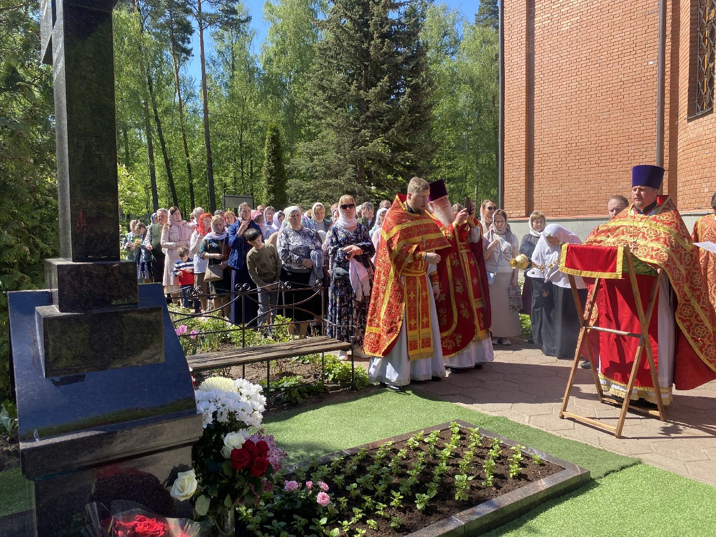 десантный батюшка, протоиерей михаил васильев, Храм РВСН во Власихе, Храм в сокольниках, Герой России Михаил Васильев,
