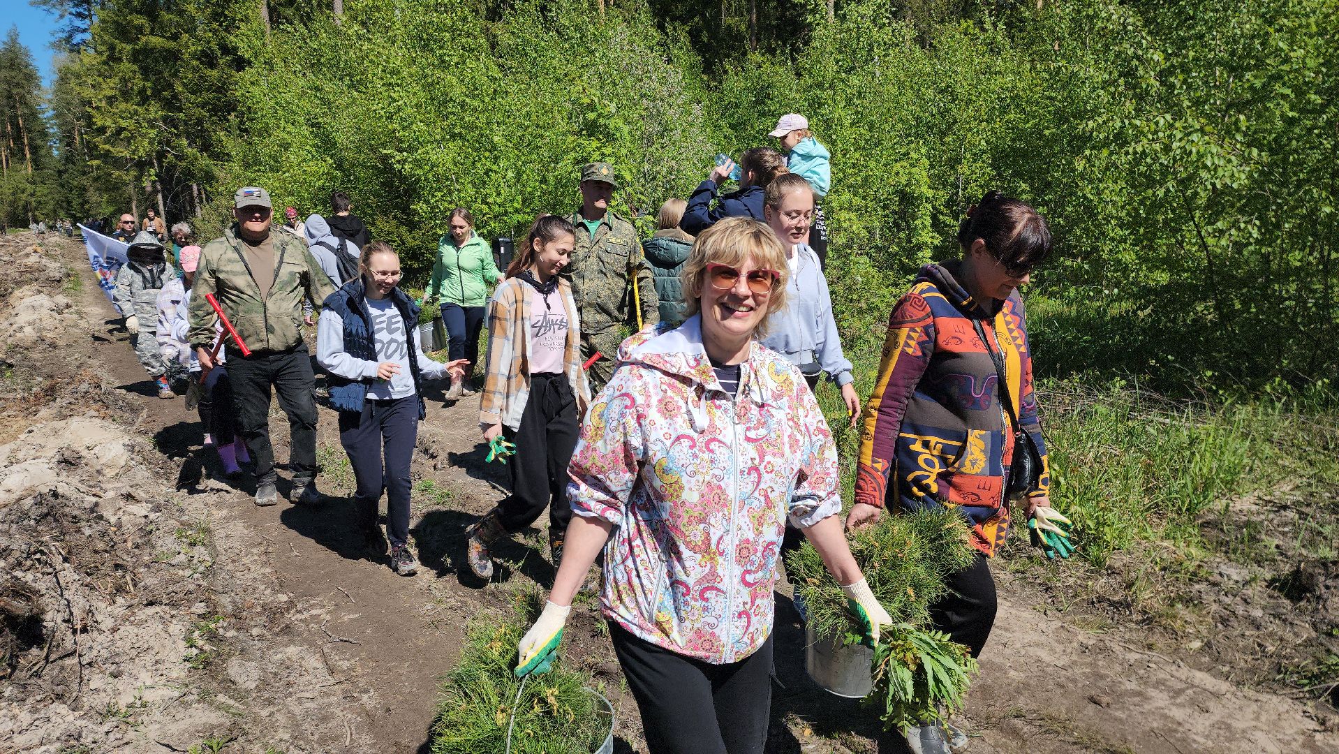 шатура, Мособллес, сад памяти, международная акция Лес Будущего, высадка деревьев, россия 1, вести москва, вести подмосковье,