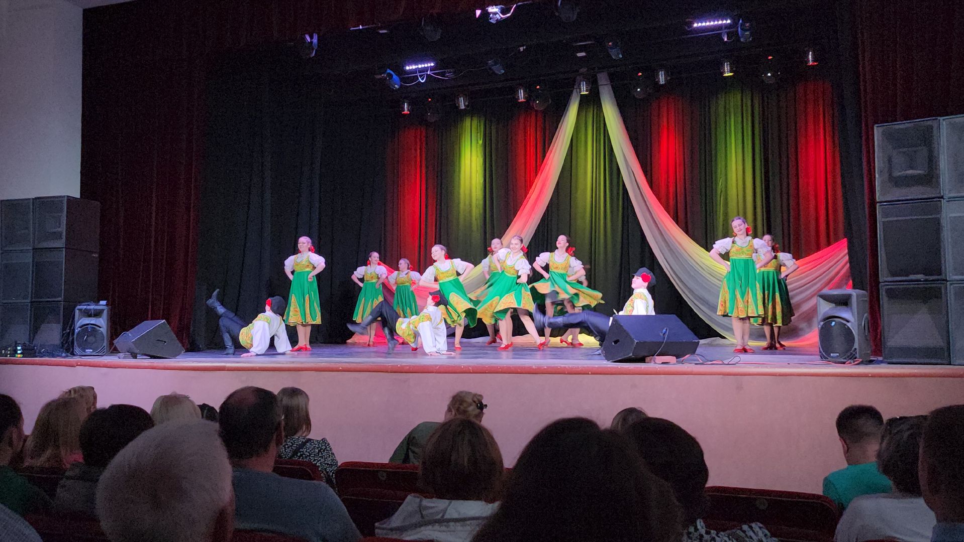 вдохновение, отчетный концерт, дк исток, серпухов, гимназия №1, народный танец,