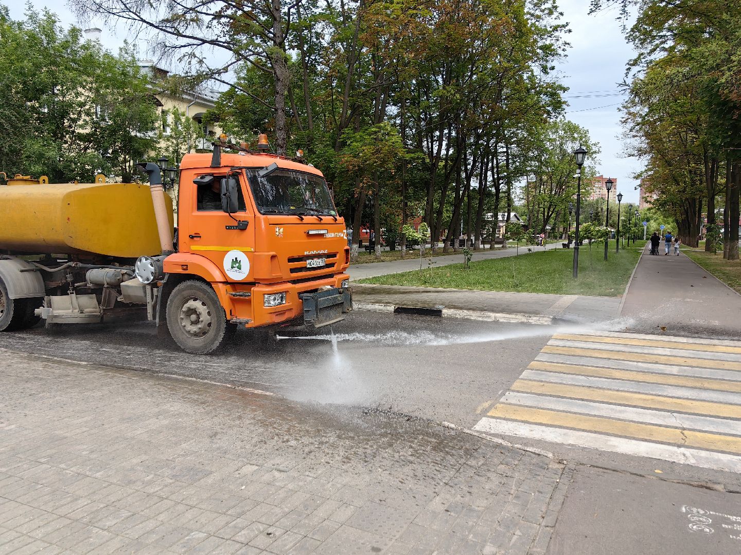 полив дорог, техника, Аэрация, ЖКХ, коммунальщики,