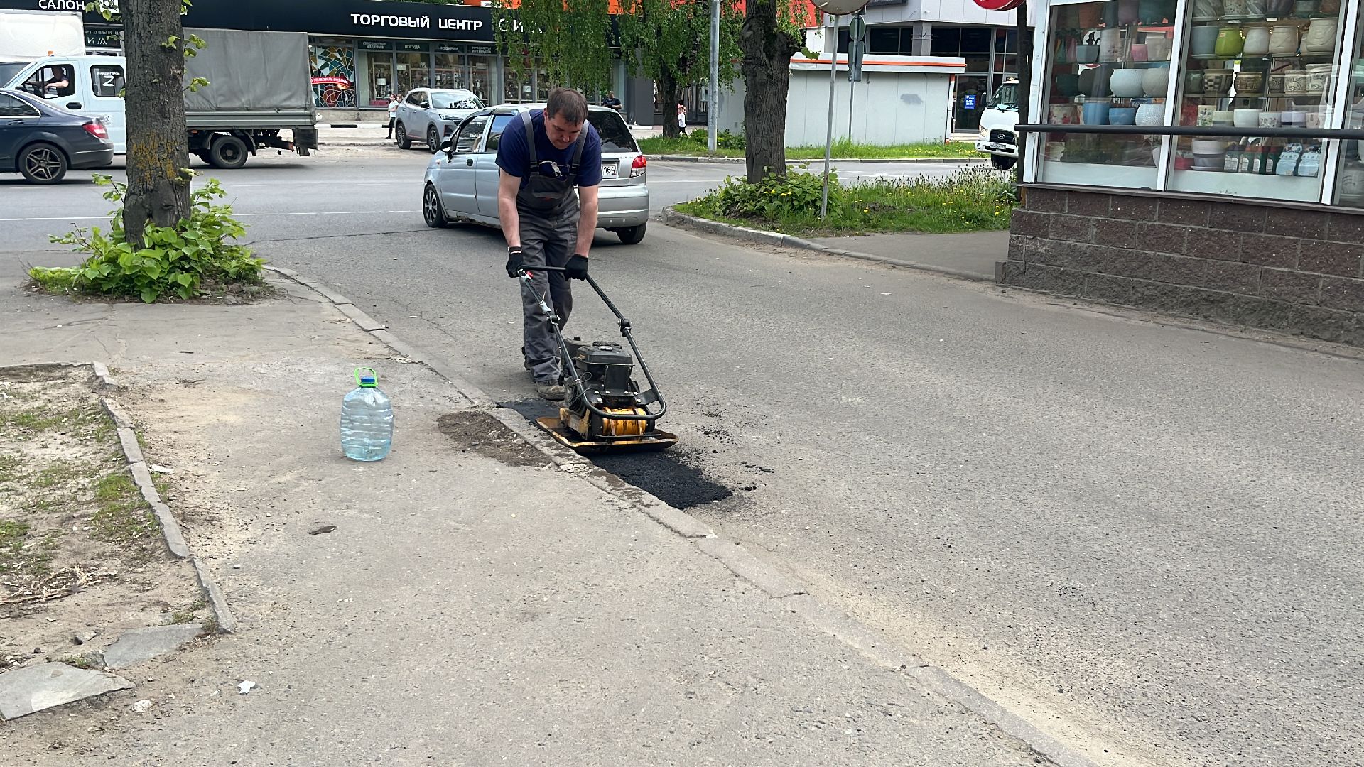 ямы, ямочный ремонт, ремонт дорог, дороги,