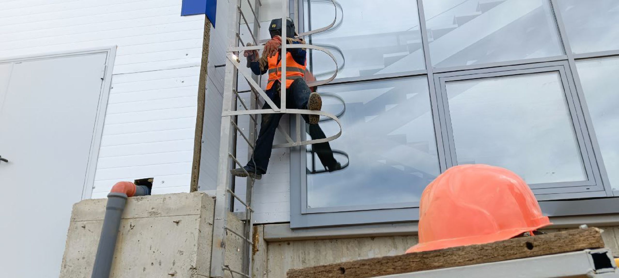 Дмитров, Завод ICONIC,