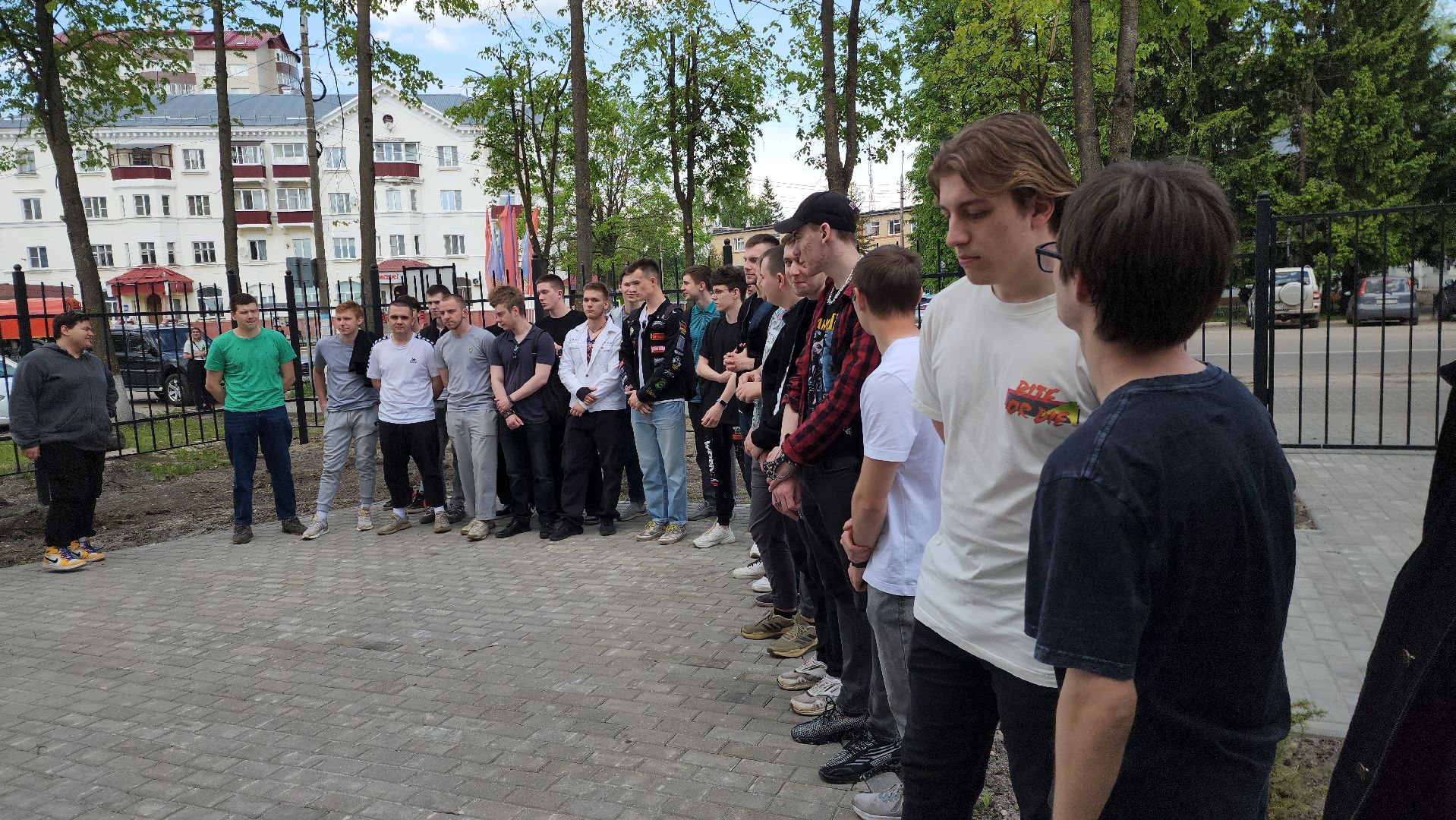 шатура, шэт, высадка туй, выпускные техникума, высадка деревьев,