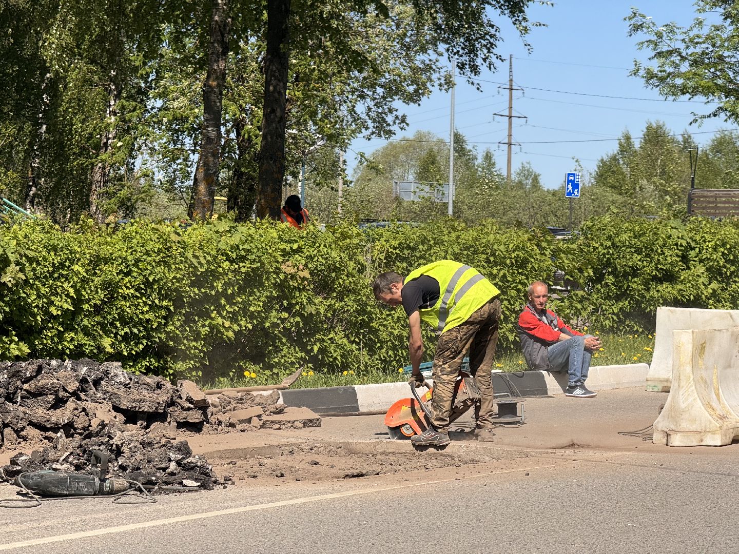 шаховская, замена люка, коммунальная служба,