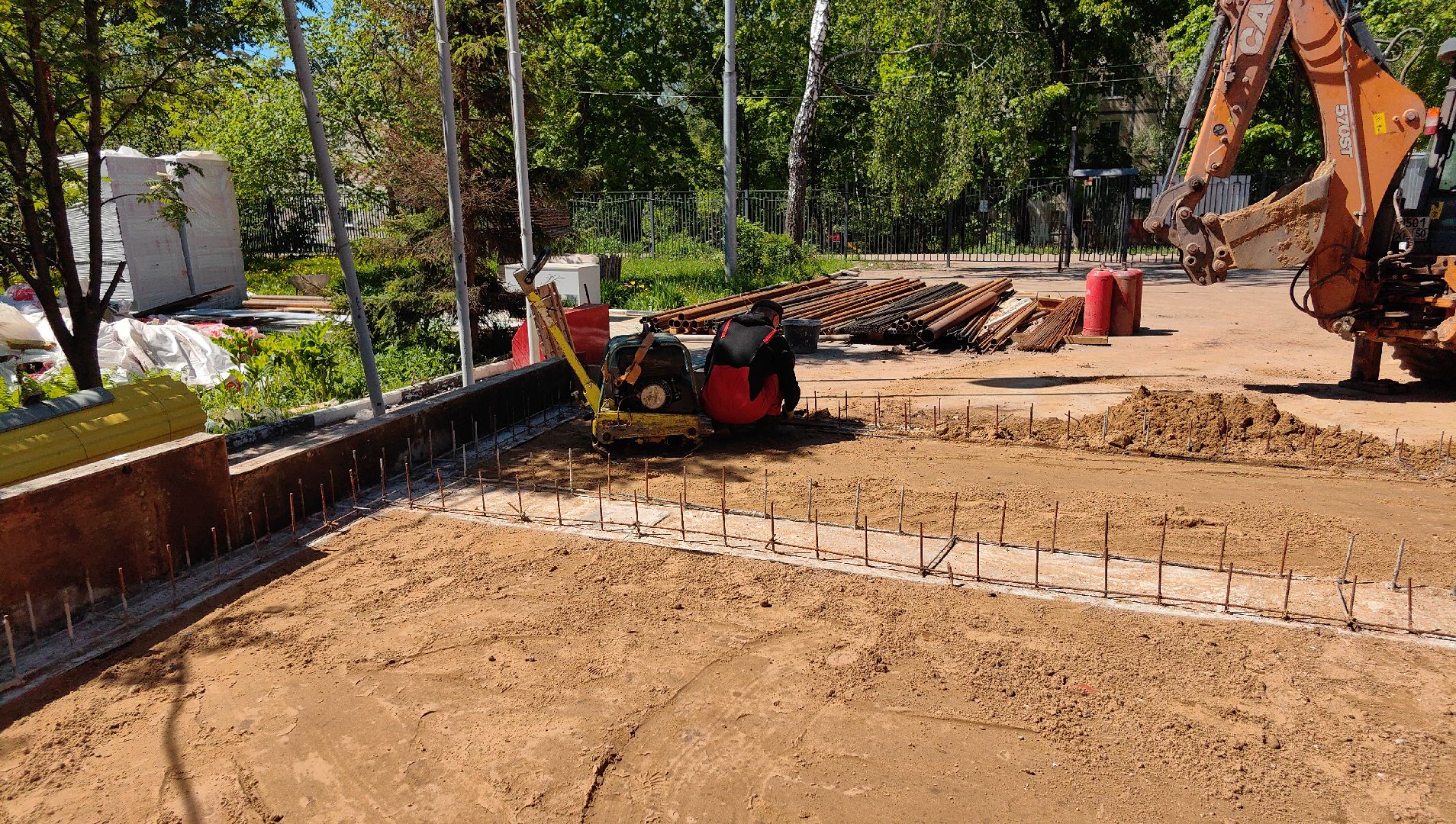 капитальный ремонт, школа, фасад, кровля, оборудование, техника, бригада рабочих, объект,