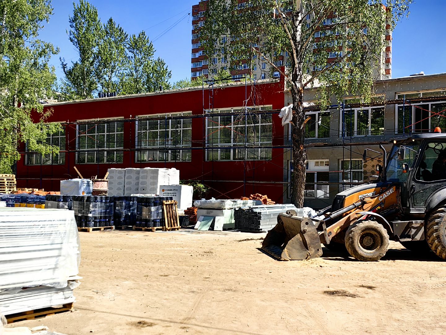 капитальный ремонт, школа, фасад, кровля, оборудование, техника, бригада рабочих, объект,