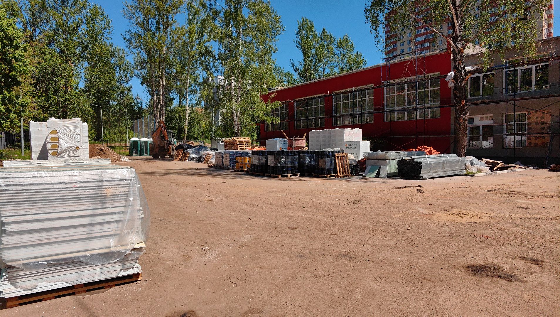 капитальный ремонт, школа, фасад, кровля, оборудование, техника, бригада рабочих, объект,