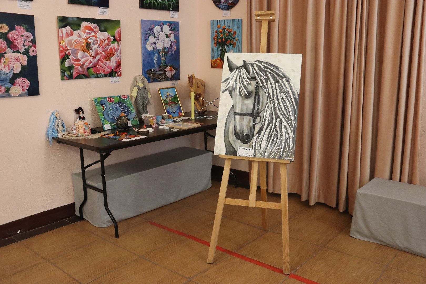 дзержинский, культурно-эстетический центр, Ольга Сидоренко, выставка,