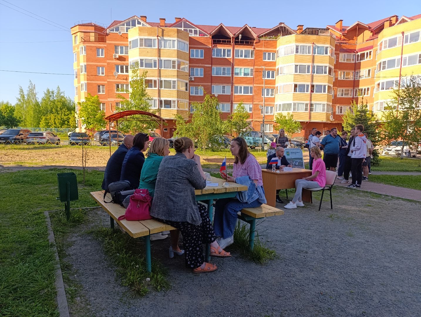Бронницы, Выездная администрация, Детская площадка, Благоустройство, Обращение жителей, Управляющая компания,