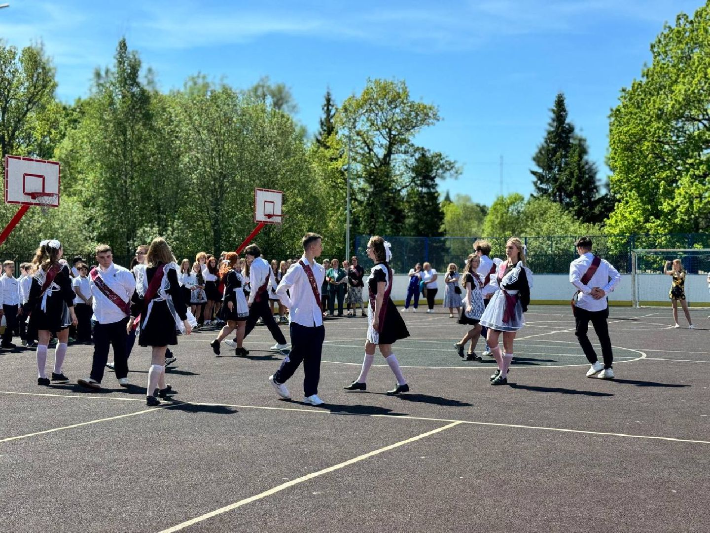 последний звонок, выпускники, школа,