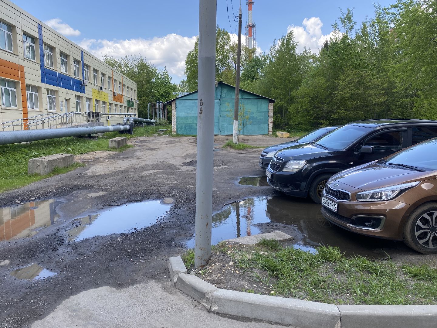 благоустройство дворов, Власиха благоустройство, власиха микрорайон школьный, власиха микрорайон тополек, благоустройство во власихе, МБУ ЖКХ и благоустройство,