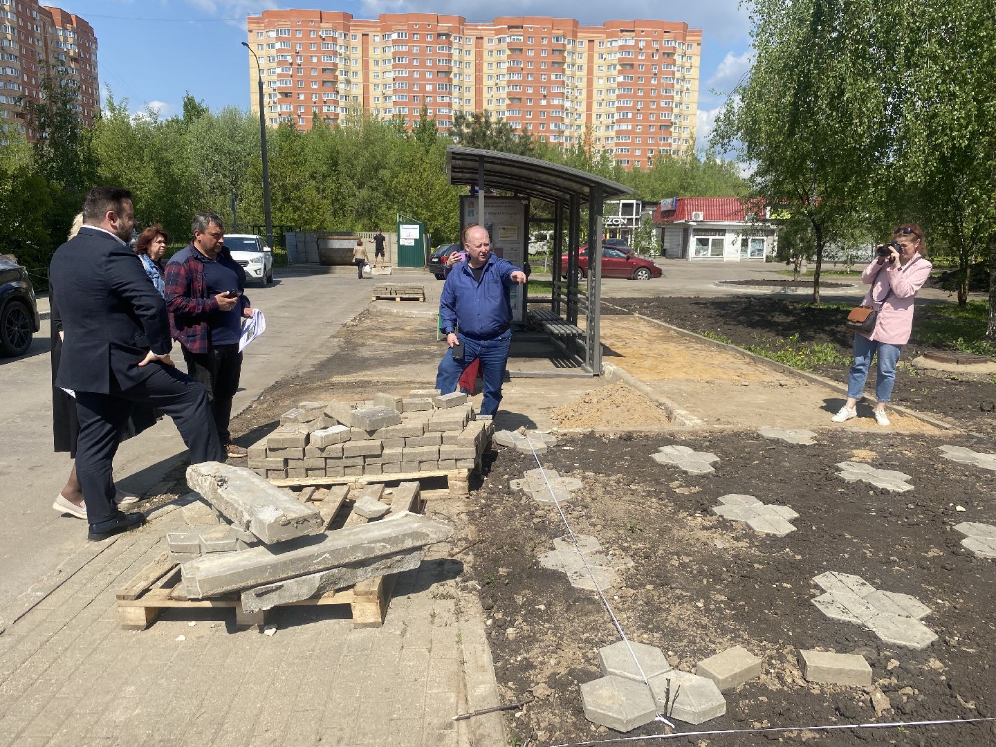 благоустройство дворов, Власиха благоустройство, власиха микрорайон школьный, власиха микрорайон тополек, благоустройство во власихе, МБУ ЖКХ и благоустройство,