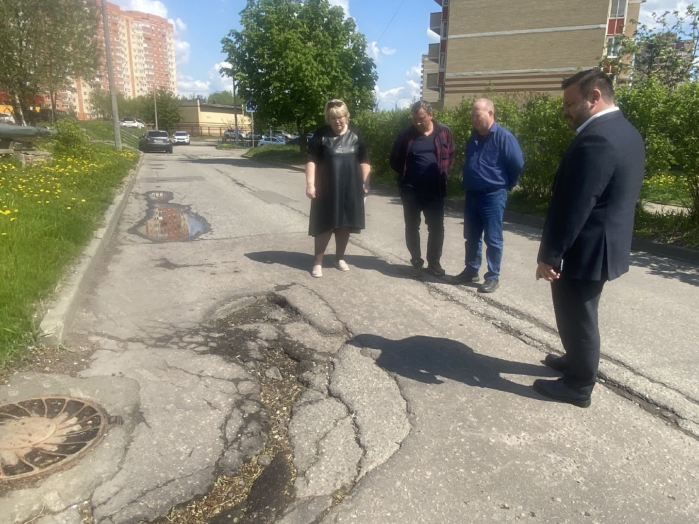 благоустройство дворов, Власиха благоустройство, власиха микрорайон школьный, власиха микрорайон тополек, благоустройство во власихе, МБУ ЖКХ и благоустройство,