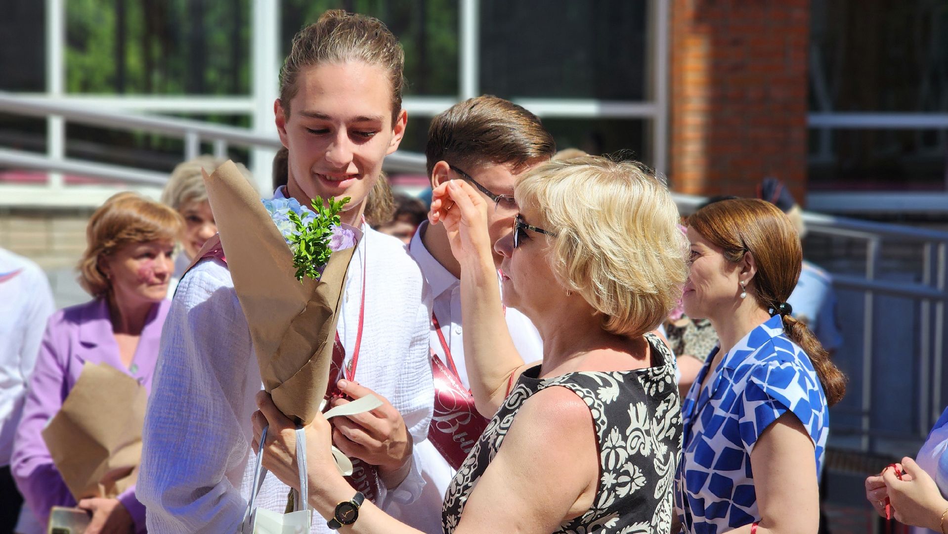 последние звонки, школа, протвино, образование, выпускники 2024,