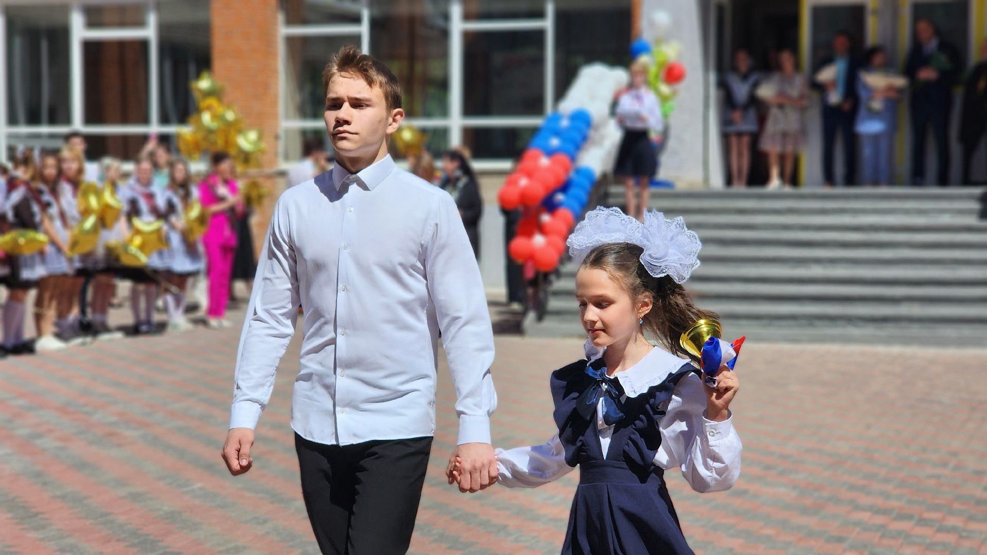 последние звонки, школа, протвино, образование, выпускники 2024,