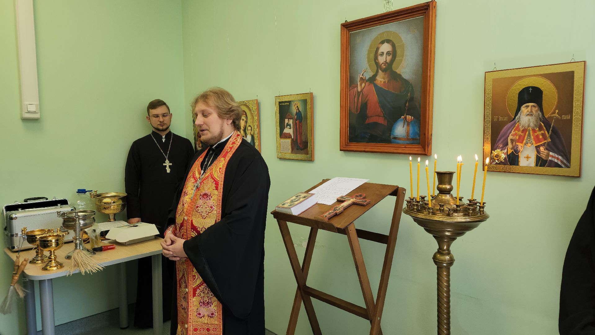 больница, священнослужители, Лосино-Петровский,