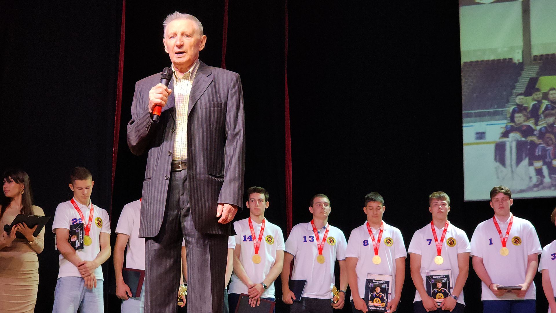 электросталь, электросталь спортивная, мой город, спорт в подмосковье, спорт подмосковья, спорт московской области, хоккей, хоккеисты, фигурное катание, сшор, сшор кристалл-восток,