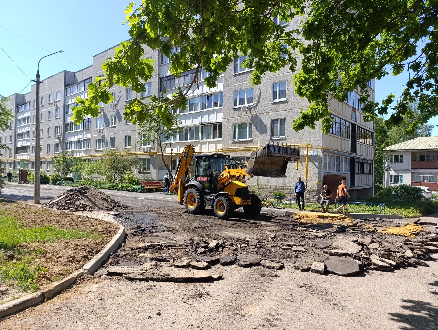 Бронницы, Поселок Горка, Замена асфальта во дворе, Благоустройство,