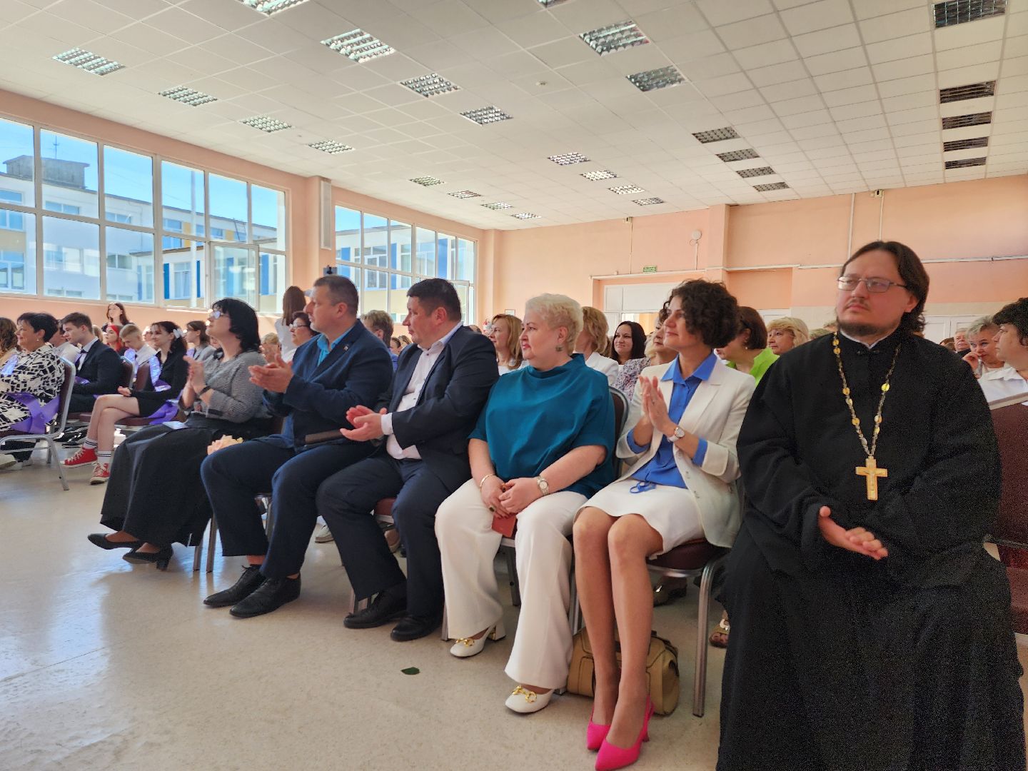 серпухов, подмосковье, последний звонок, образование,