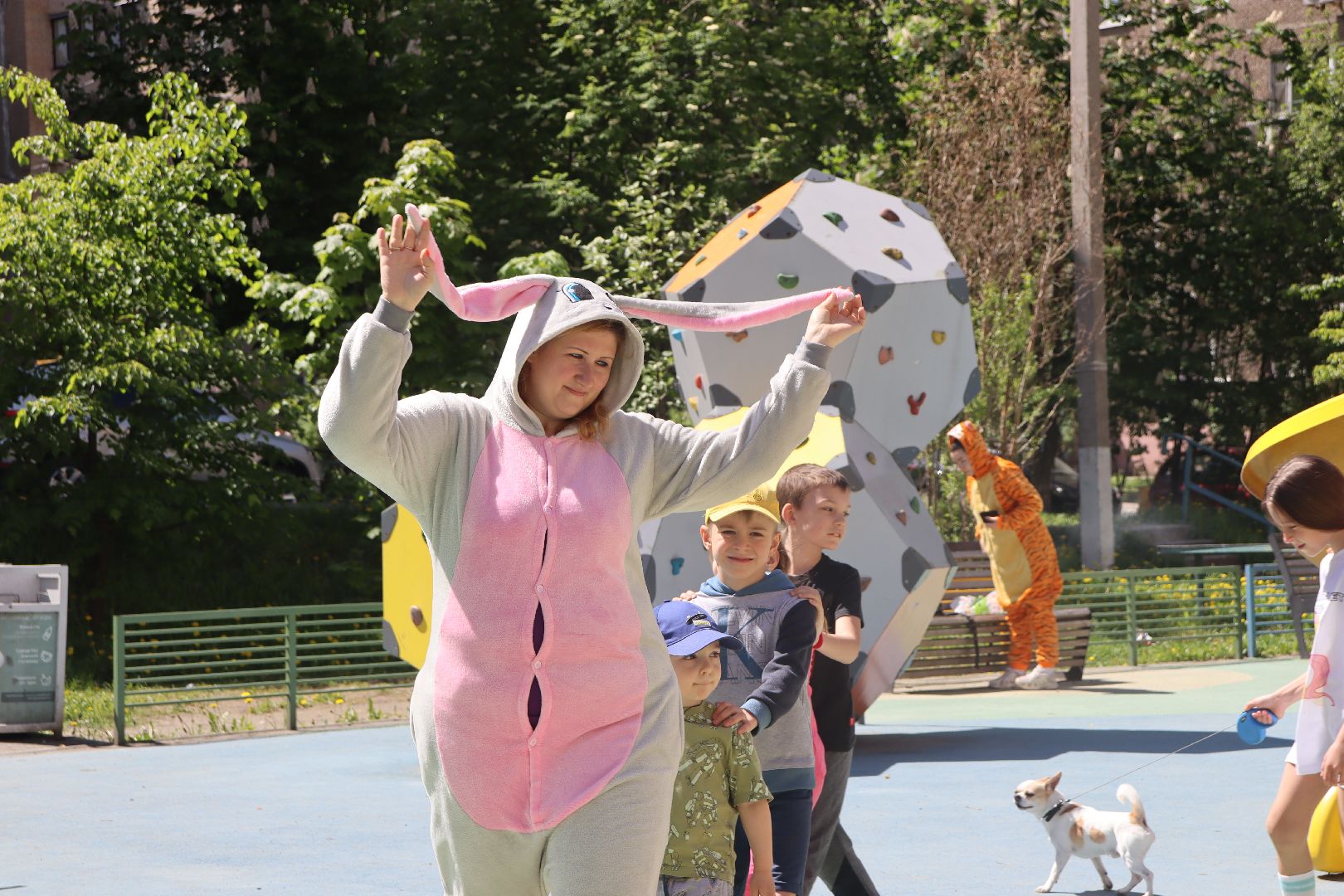 выходи во двор, дзержинский, ДК Вертикаль,