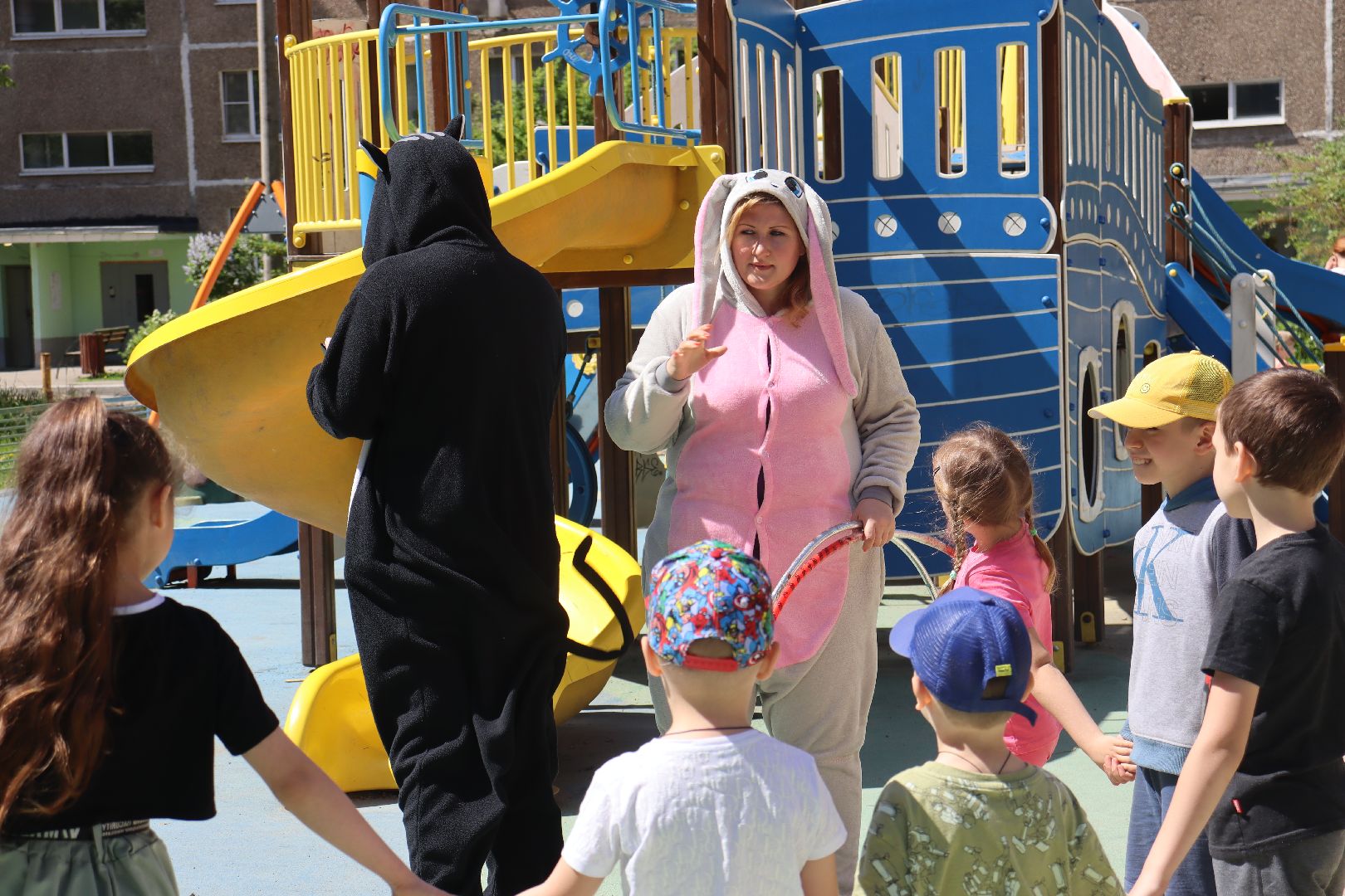 выходи во двор, дзержинский, ДК Вертикаль,