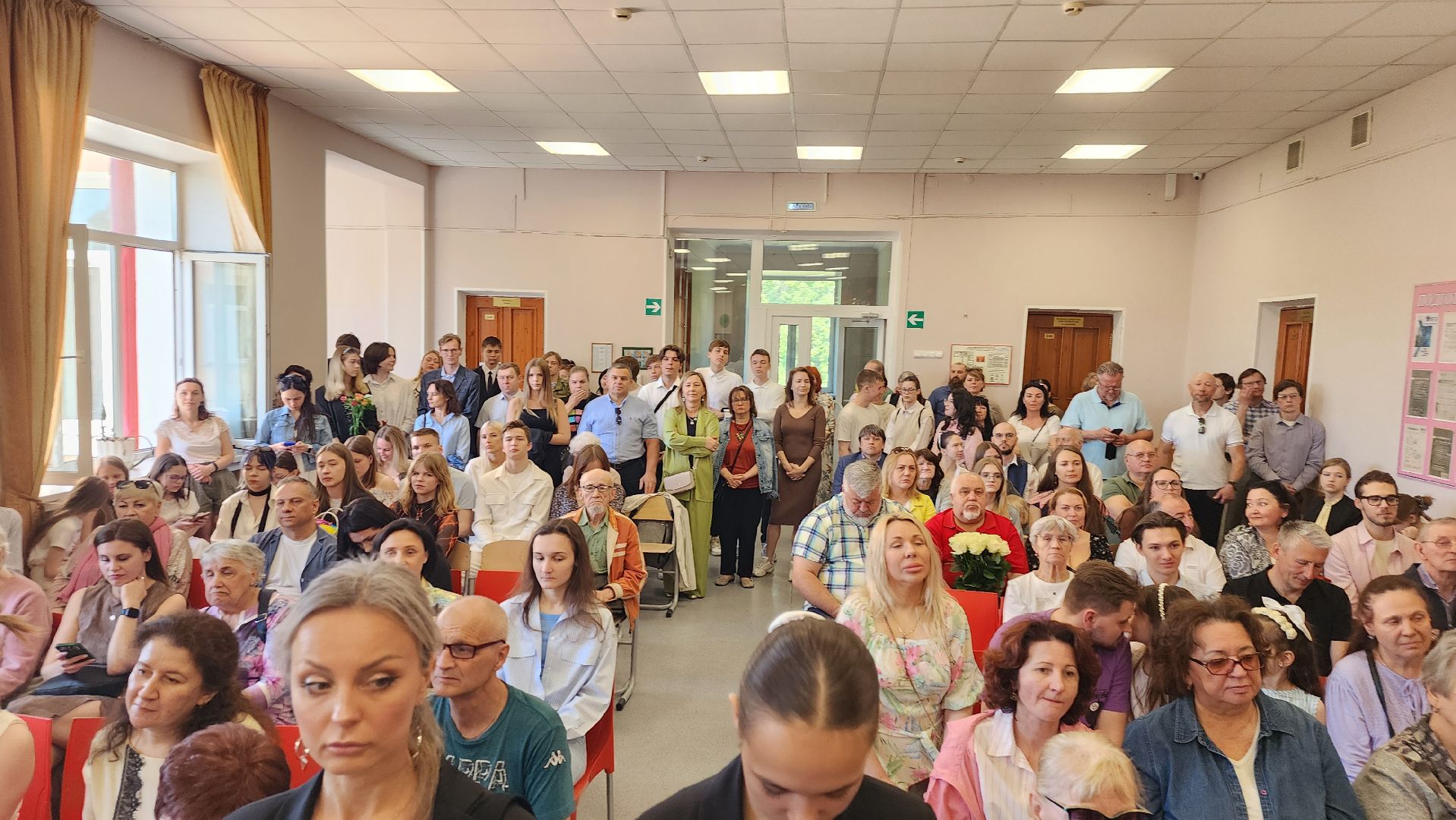 последний звонок, выпускники, борис аубакиров, Ольга алферова, школа 3, управление образования,