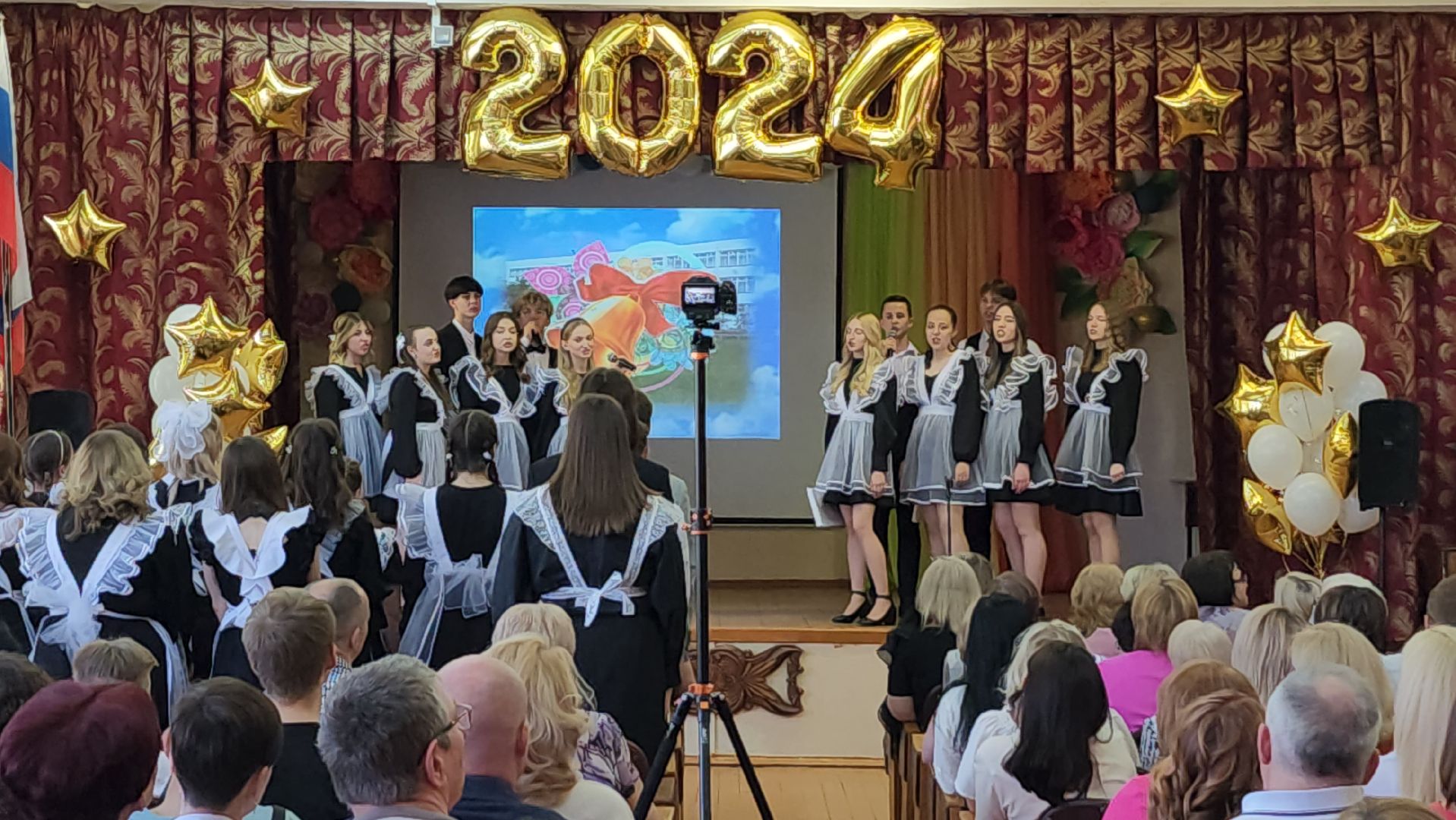 серпухов, школа 2, улица луначарского, последний звонок, выпускники 2024,