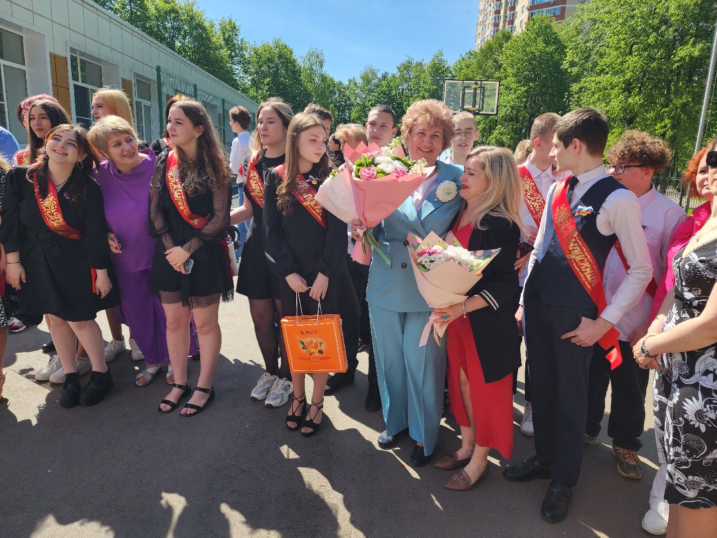 красноармейск, г.о. пушкинский, последний звонок, учитель,