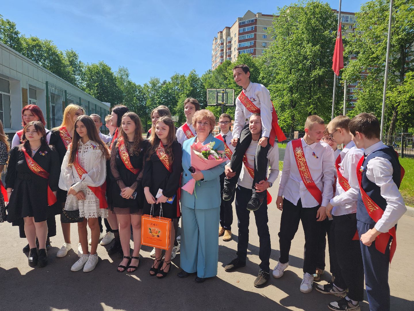 красноармейск, г.о. пушкинский, последний звонок, учитель,