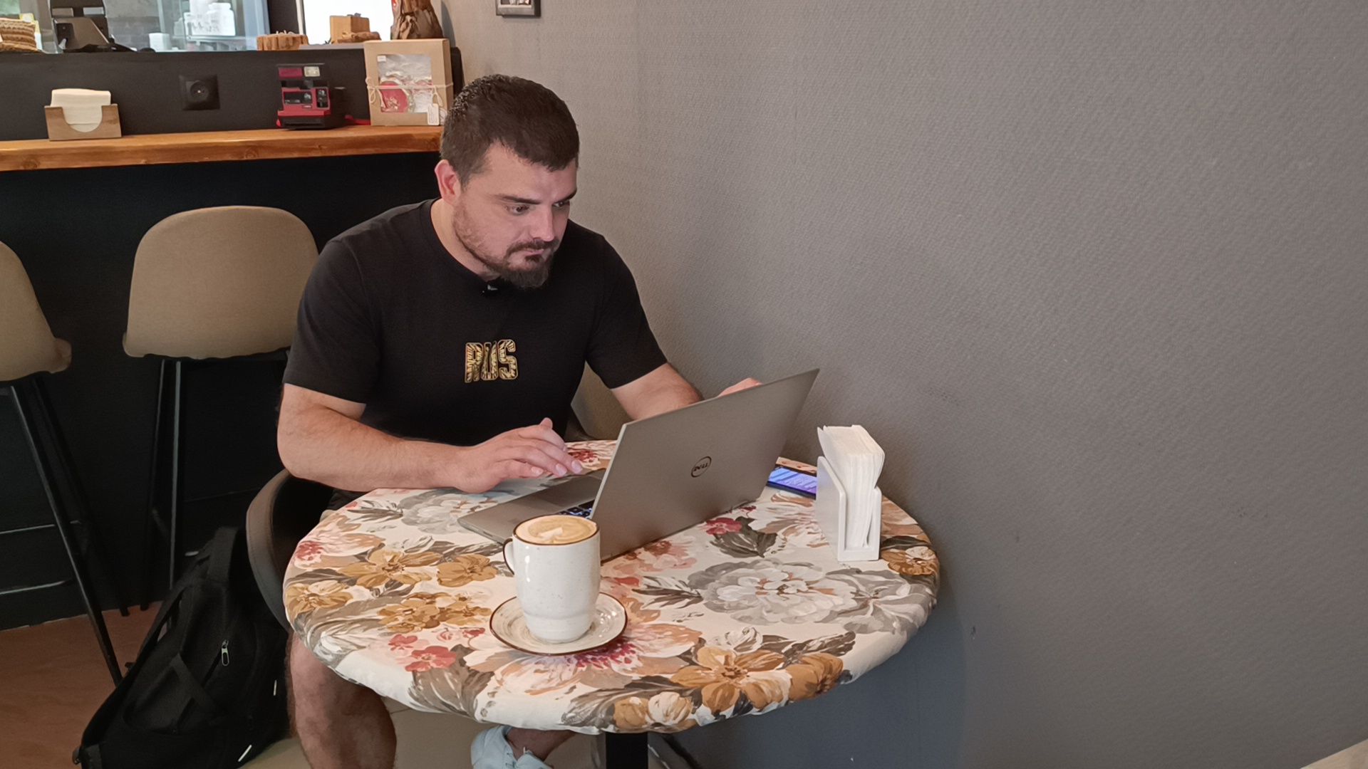 кафе, салон красоты, лобня,