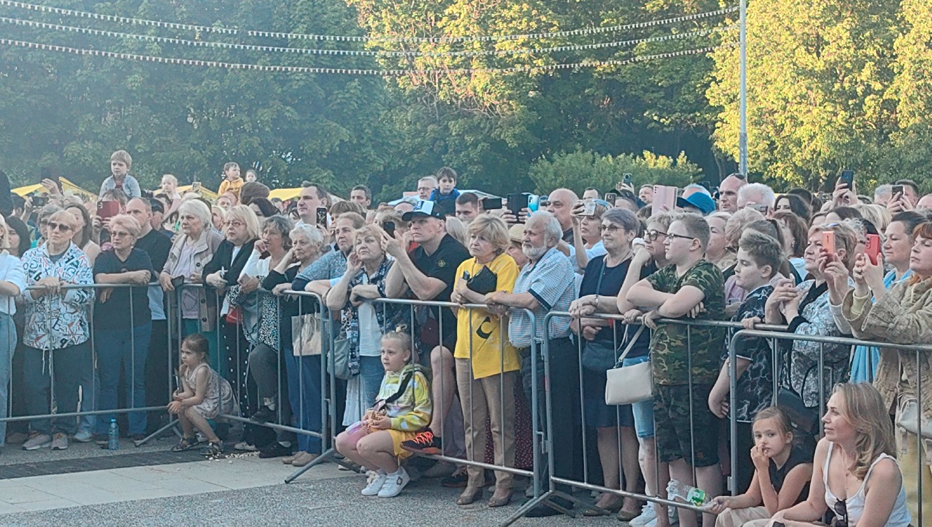 концерт, День города, Роскосмос, почетные жители,