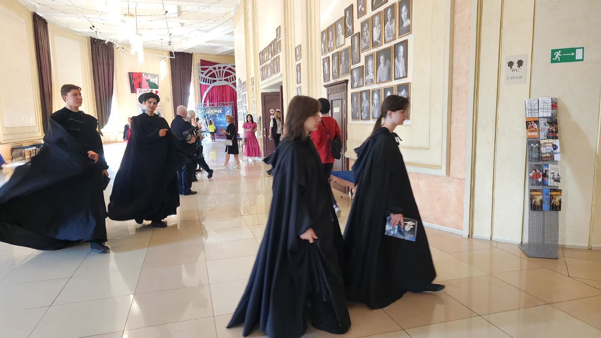 Московский губернский театр, Губернатор Московской области Андрей Воробьев, Ленинградский щелкунчик, московская премьера, военно-исторический спектакль, блокадная сказка Дениса Нефедова, 80-летие полного освобождения Ленинграда от фашистской блокады, Московский Художественный Театр Комедии, Институт театрального искусства имени Народного артиста СССР Кобзона, Год Семьи,Санкт-Петербург, Блокада, Кошки Ленинграда,