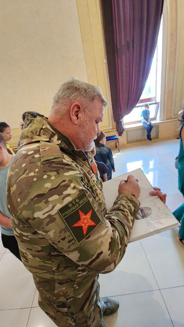 Московский губернский театр, Губернатор Московской области Андрей Воробьев, Ленинградский щелкунчик, московская премьера, военно-исторический спектакль, блокадная сказка Дениса Нефедова, 80-летие полного освобождения Ленинграда от фашистской блокады, Московский Художественный Театр Комедии, Институт театрального искусства имени Народного артиста СССР Кобзона, Год Семьи,Санкт-Петербург, Блокада, Кошки Ленинграда,