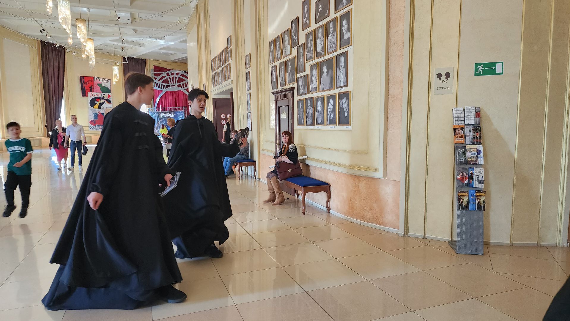 Московский губернский театр, Губернатор Московской области Андрей Воробьев, Ленинградский щелкунчик, московская премьера, военно-исторический спектакль, блокадная сказка Дениса Нефедова, 80-летие полного освобождения Ленинграда от фашистской блокады, Московский Художественный Театр Комедии, Институт театрального искусства имени Народного артиста СССР Кобзона, Год Семьи,Санкт-Петербург, Блокада, Кошки Ленинграда,