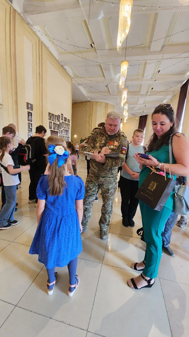 Московский губернский театр, Губернатор Московской области Андрей Воробьев, Ленинградский щелкунчик, московская премьера, военно-исторический спектакль, блокадная сказка Дениса Нефедова, 80-летие полного освобождения Ленинграда от фашистской блокады, Московский Художественный Театр Комедии, Институт театрального искусства имени Народного артиста СССР Кобзона, Год Семьи,Санкт-Петербург, Блокада, Кошки Ленинграда,