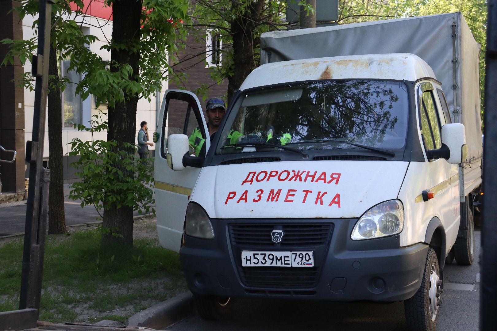 разметка, дзержинский, дороги,