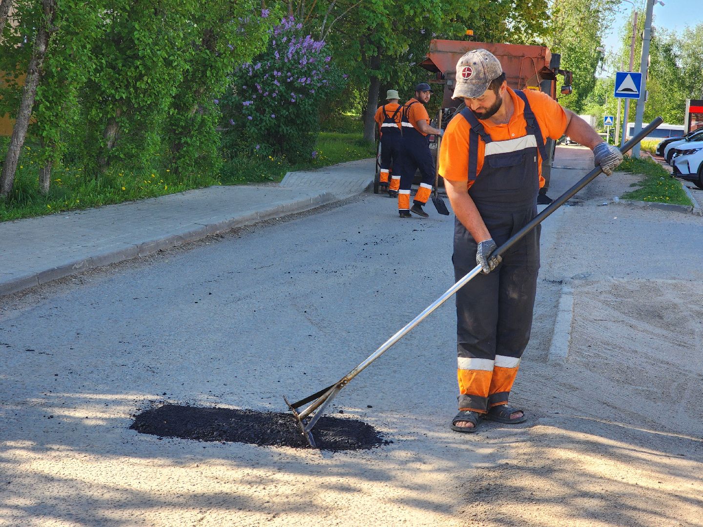 ямочный ремонт, дорога, ремонт дорог, ремонт дорог во дворах, нестерово, руза, рузский городской округ,