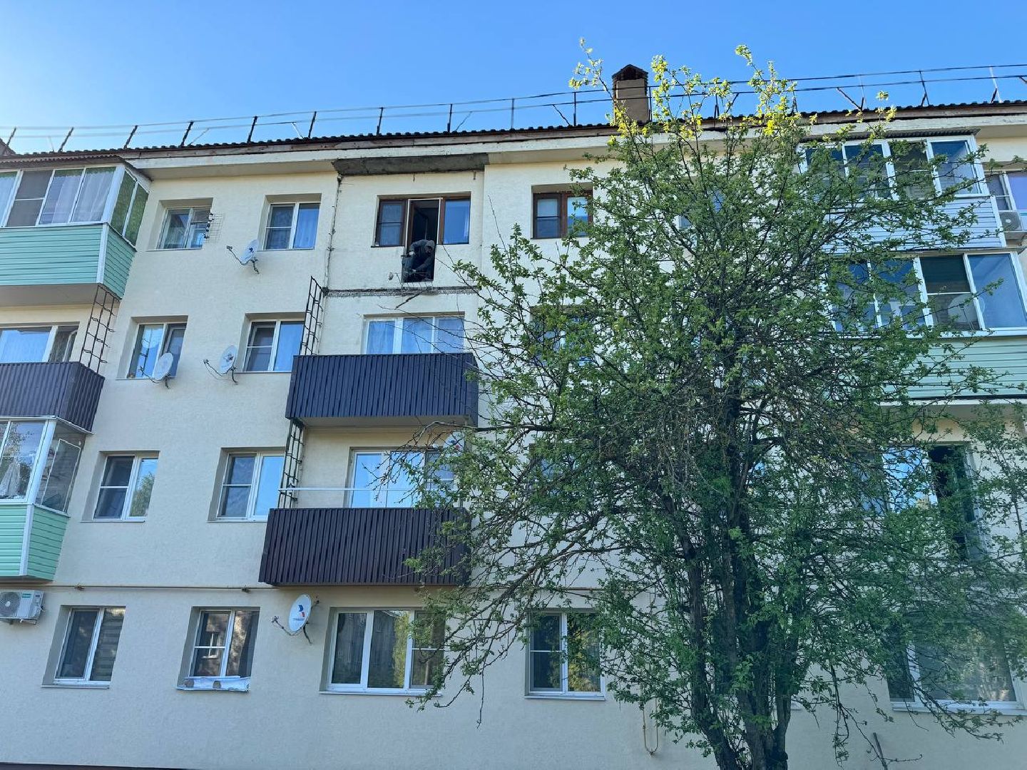 балкон, капитальный ремонт, бригада рабочих,