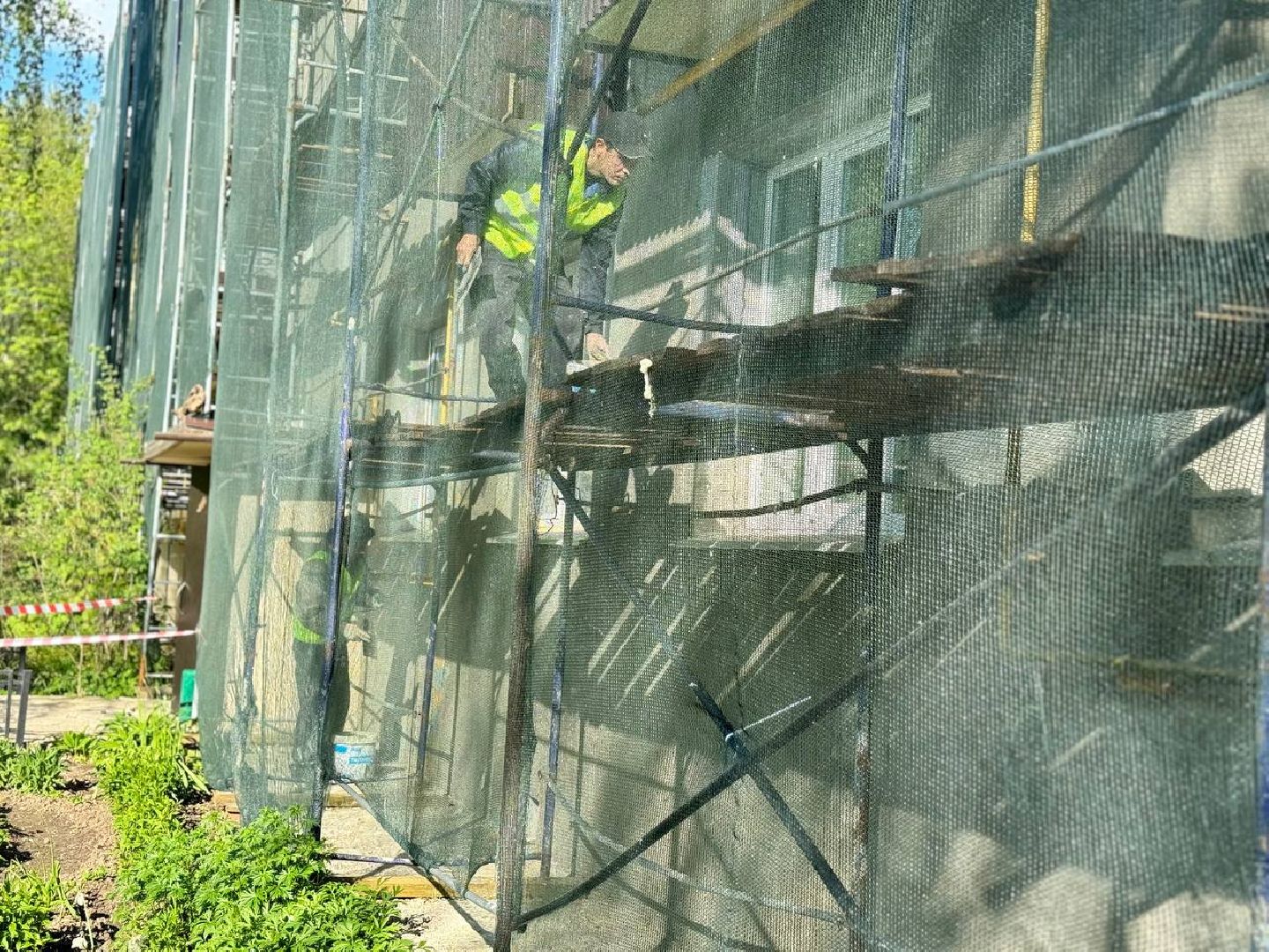 фасад, капитальный ремонт, бригада рабочих, многоквартирный дом,