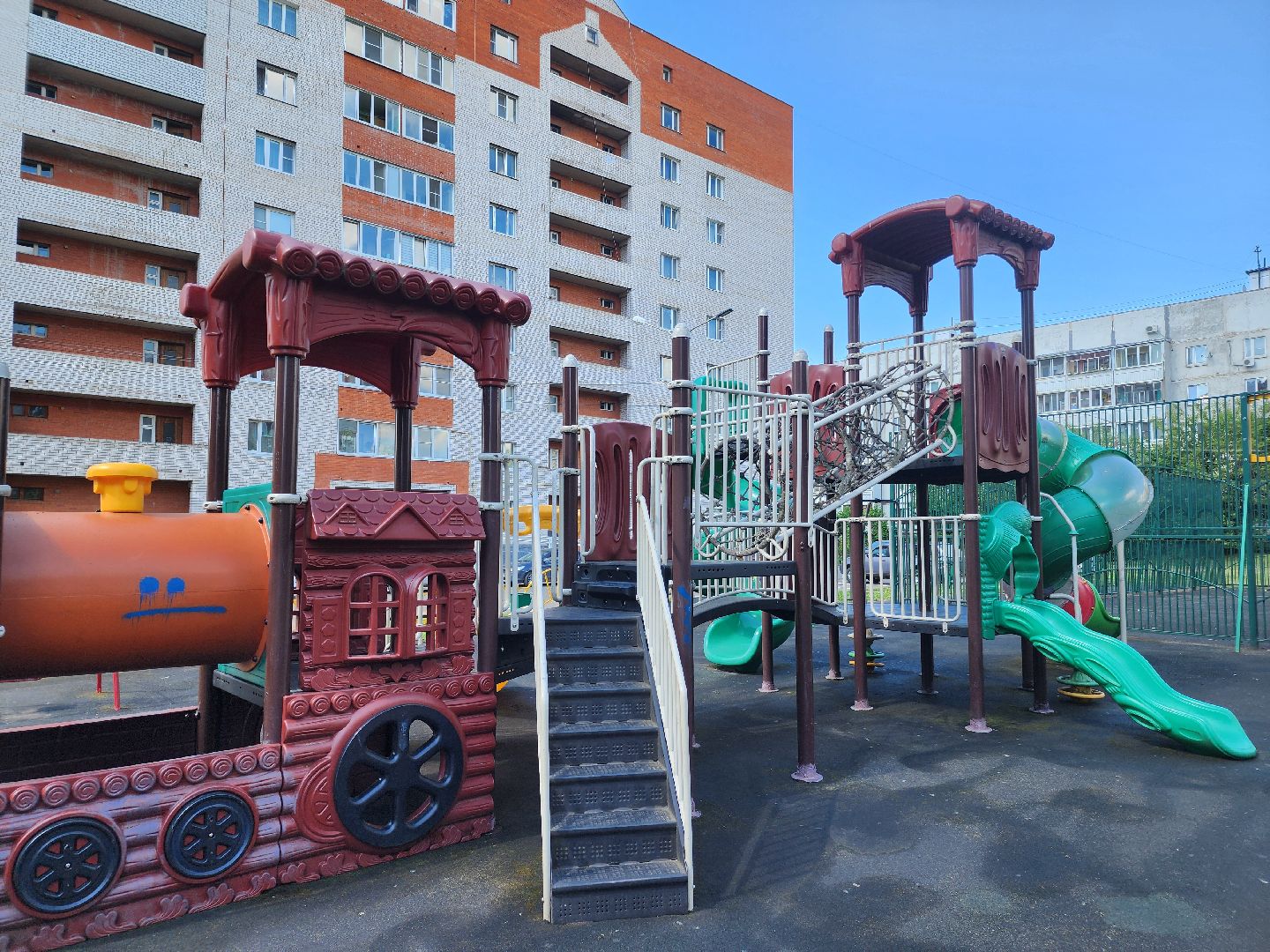 подготовка к лету, ремонт детских площадок,