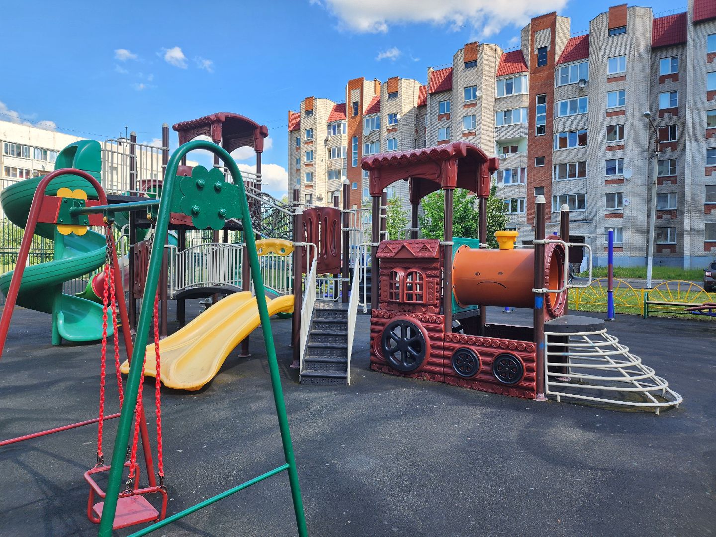 подготовка к лету, ремонт детских площадок,