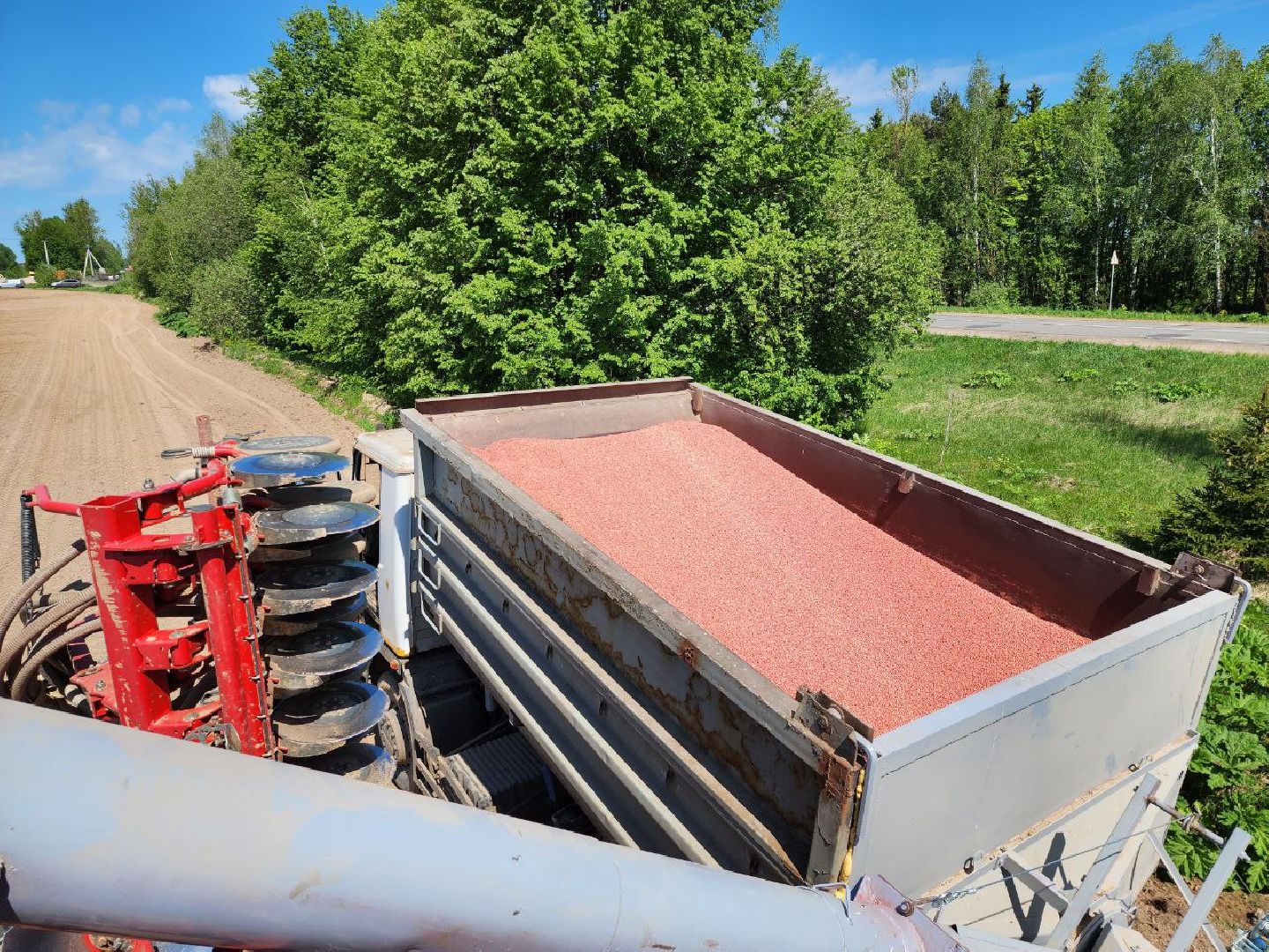 можайск, можайский городской округ, подмосковье, колхоз, колхоз уваровский, сельское хозяйство, сельскохозяйственное предприятие, посевные площади, новая техника,
