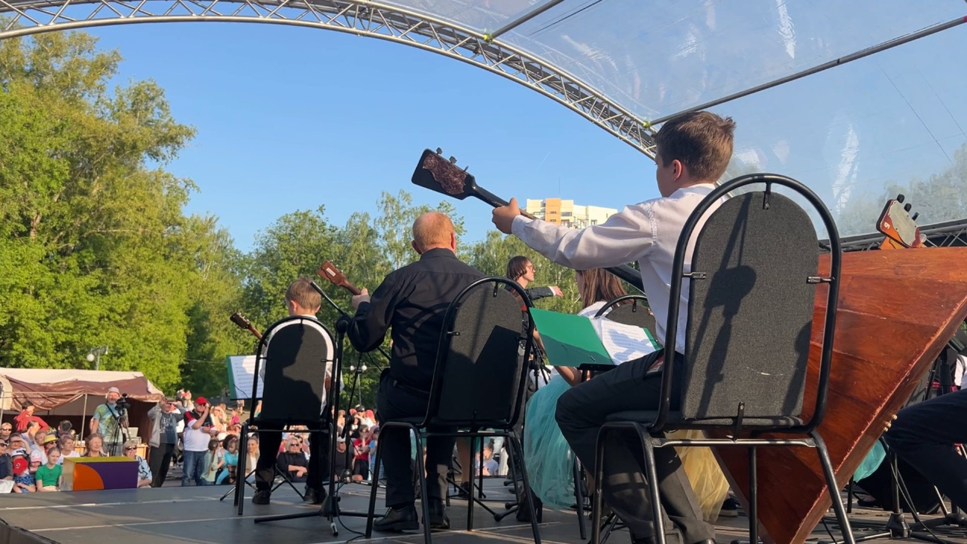 химки, культура, школа искусств, благотворительный концерт, благотворительный сбор, дети,