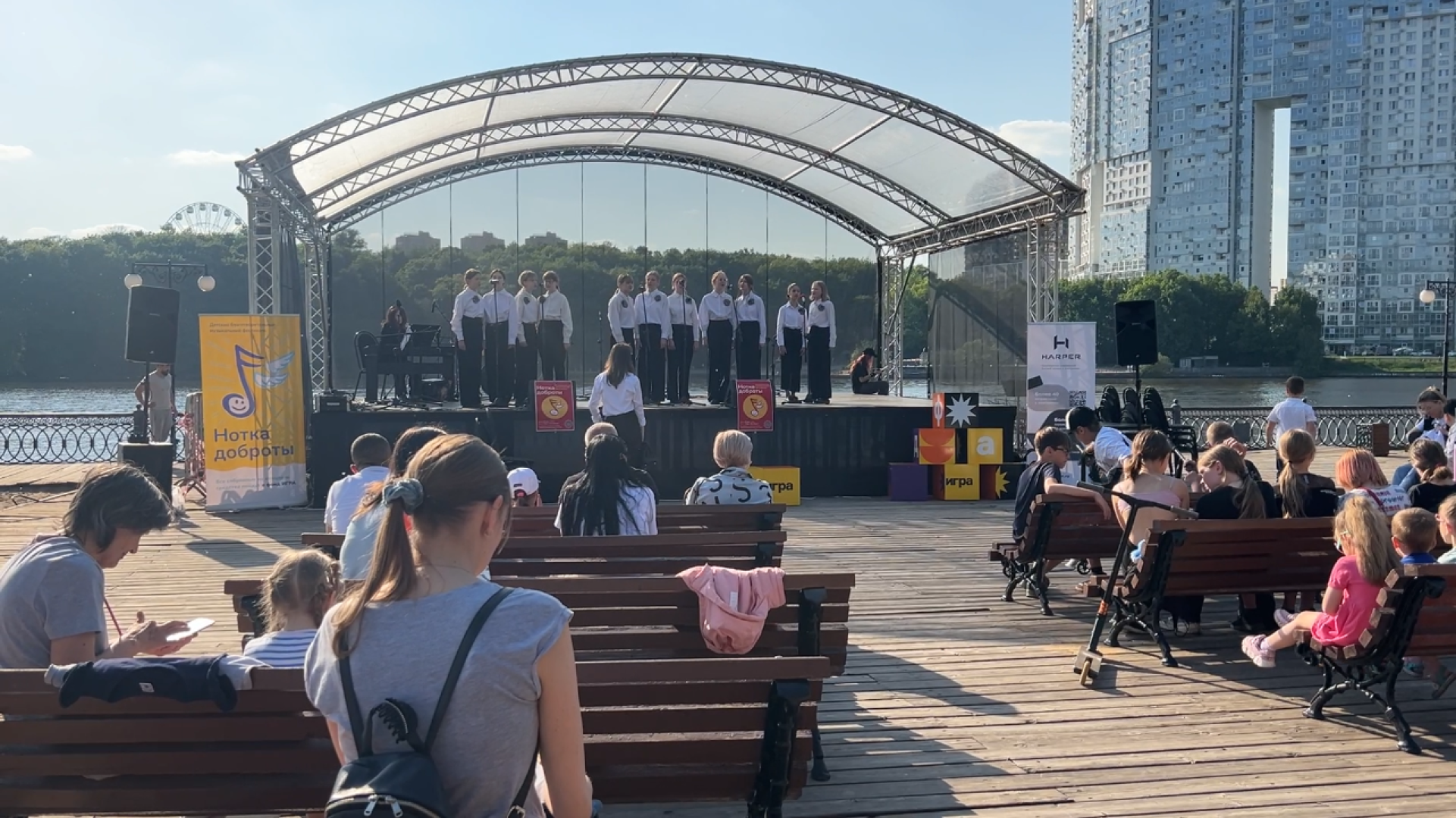 химки, культура, школа искусств, благотворительный концерт, благотворительный сбор, дети,