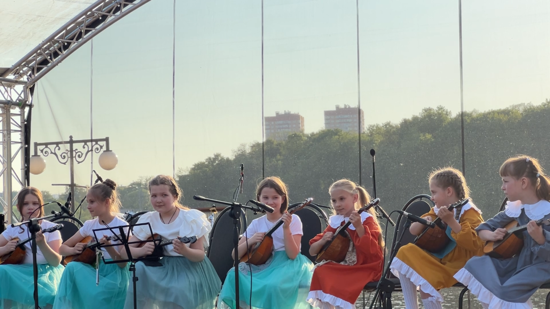 химки, культура, школа искусств, благотворительный концерт, благотворительный сбор, дети,