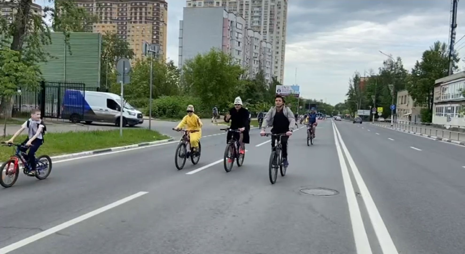 долгопрудный, велопарад, Зеленые колеса, Стадион Салют, велосипед,