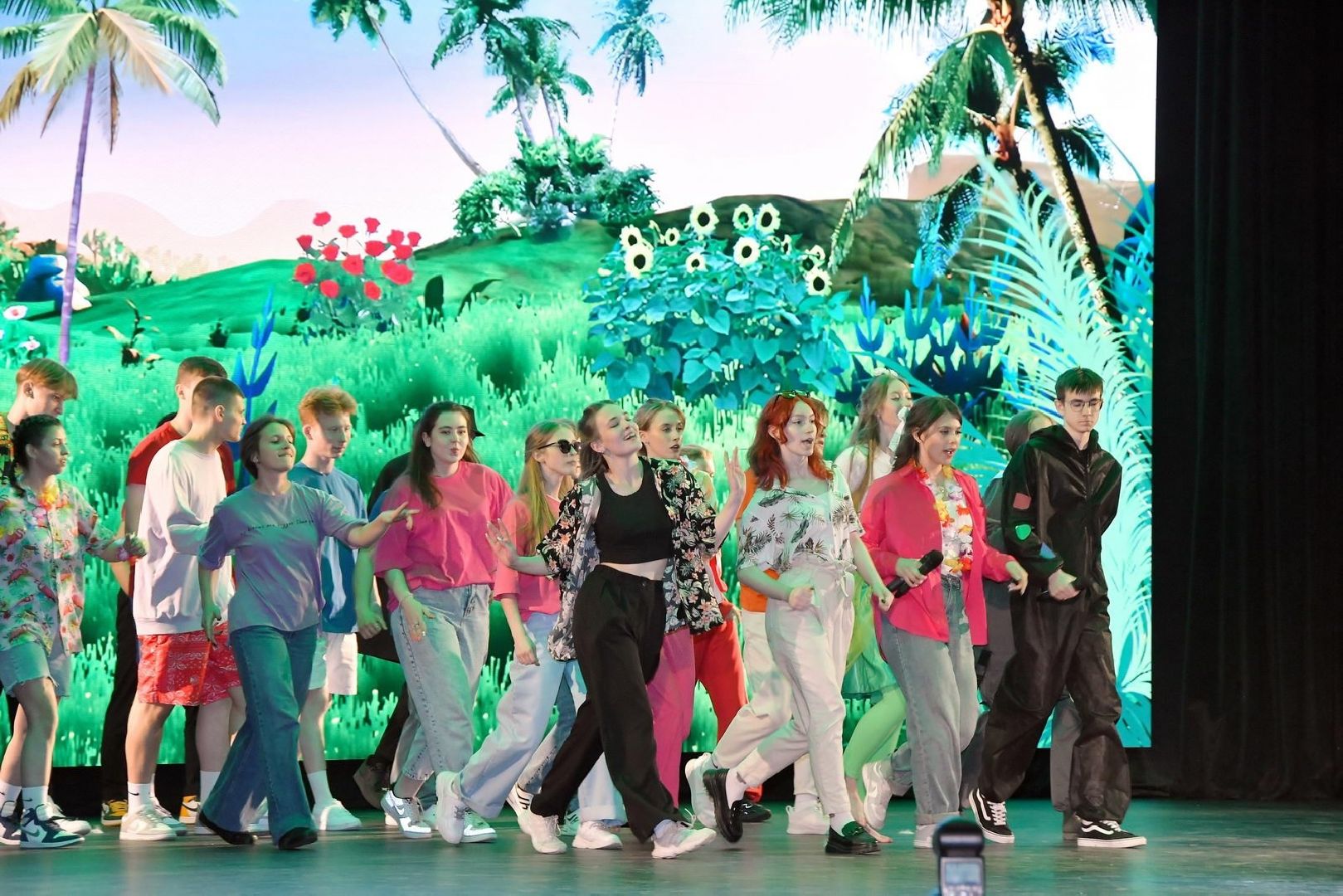 школа им АС Попова, Власиха школа Попова, выпускной 2024, одиннадцатиклассники поповки, последний звонок 11 класс,