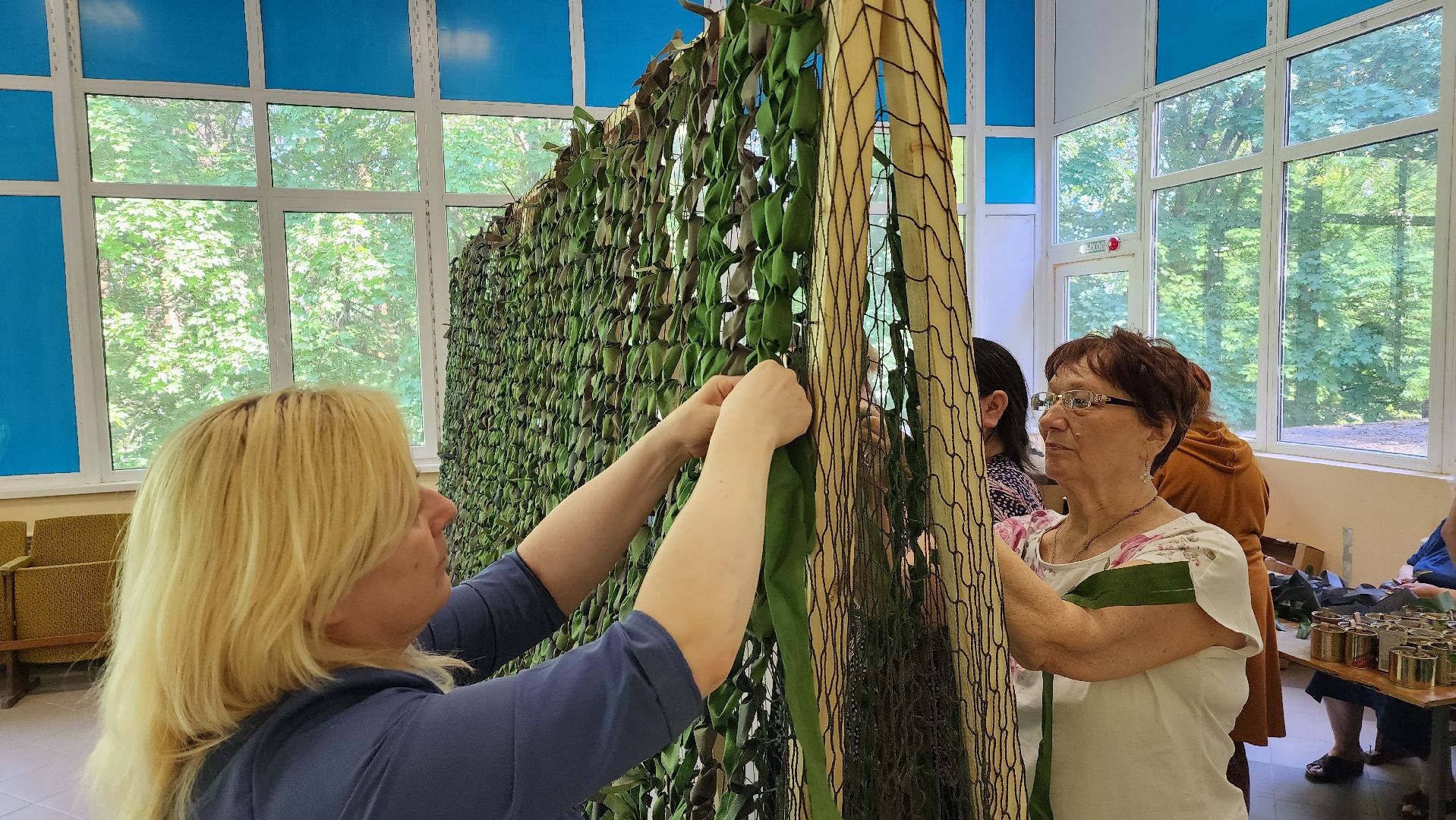 помощь бойцам сво, Лосино-Петровский, спецоперация, маскировочные сети, пенсионеры,