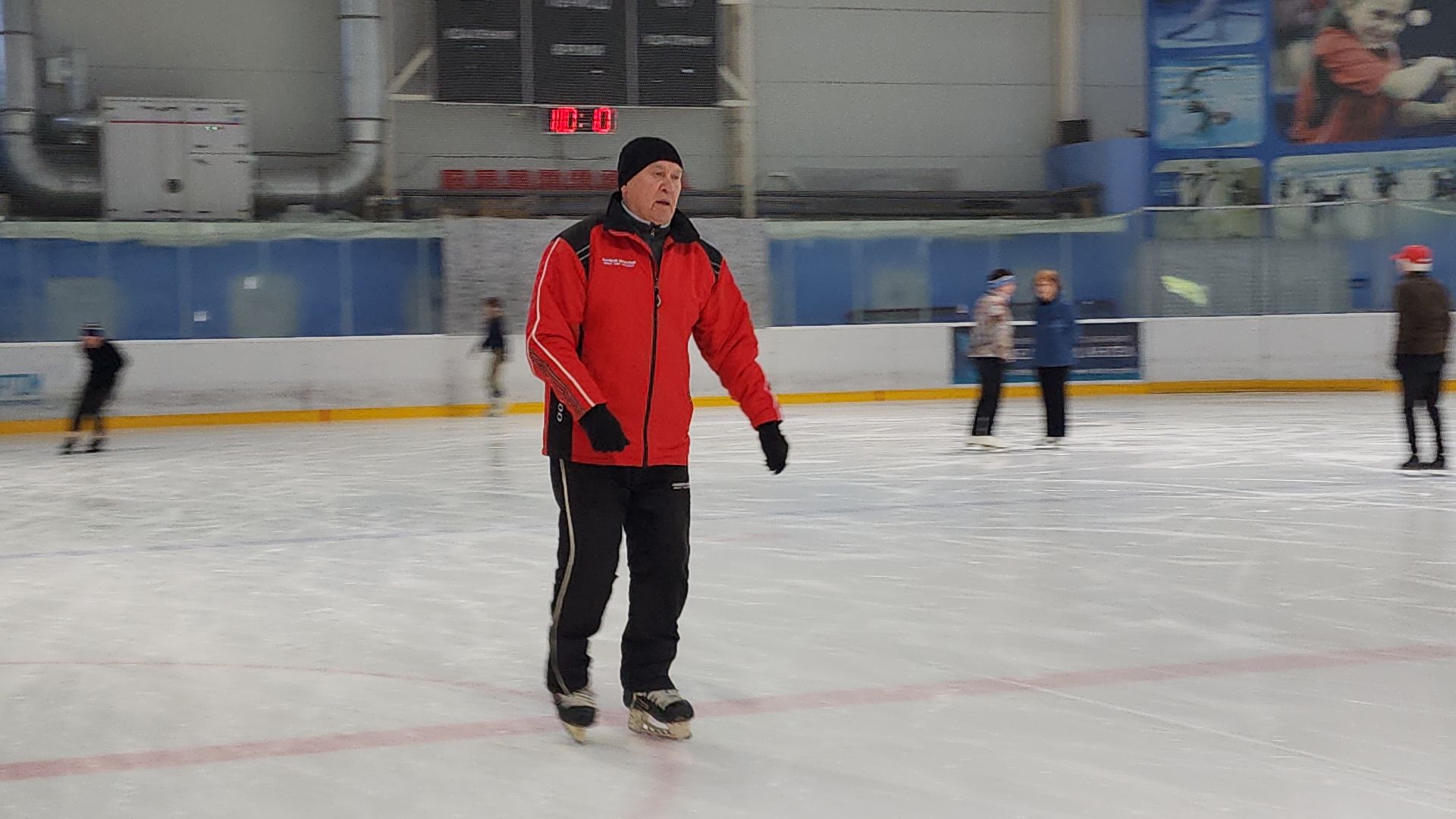 электросталь, электросталь спортивная, мой город, жители города, активное долголетие, каток, пенсионеры, пенсионеры подмосковья,